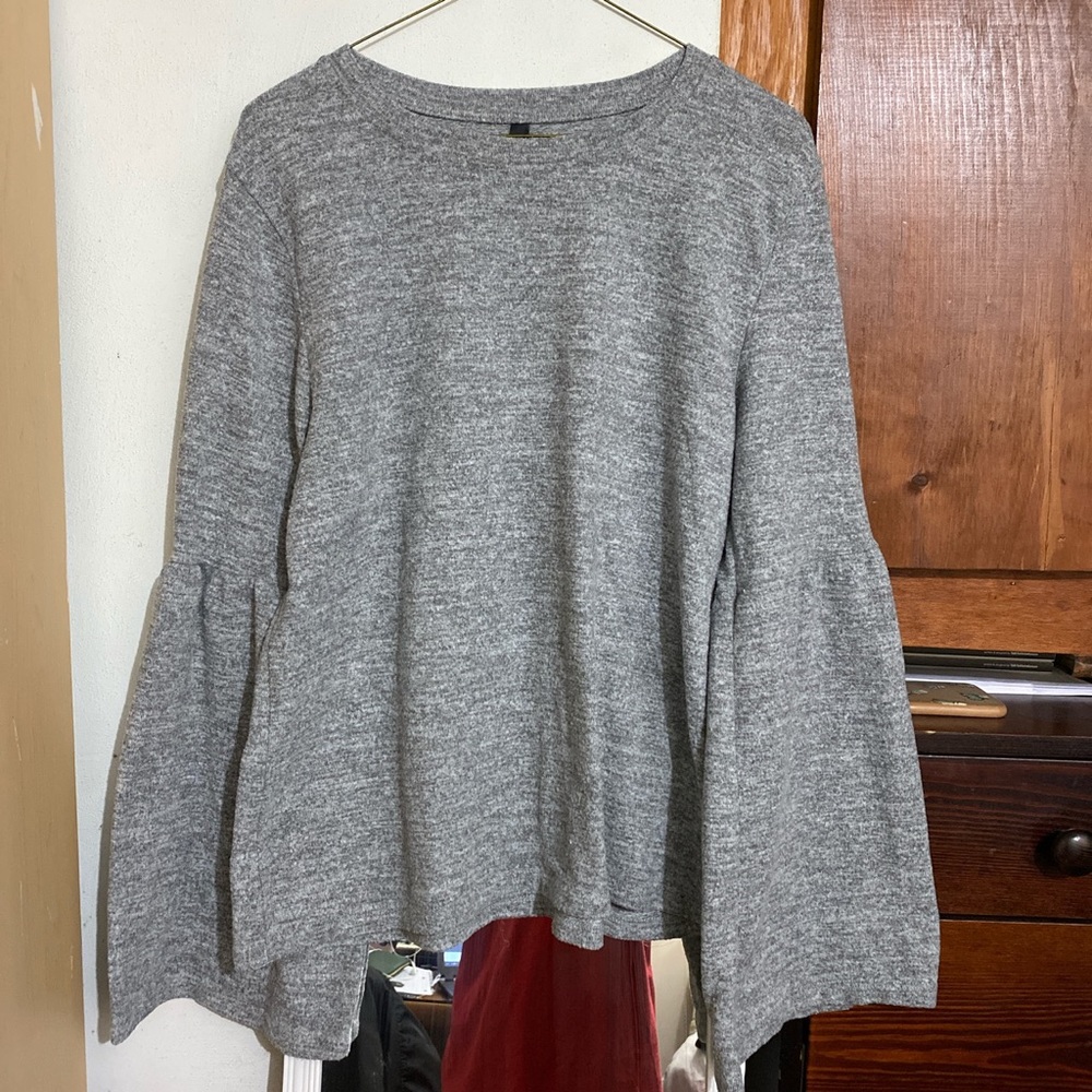Gray flare sleeve sweater